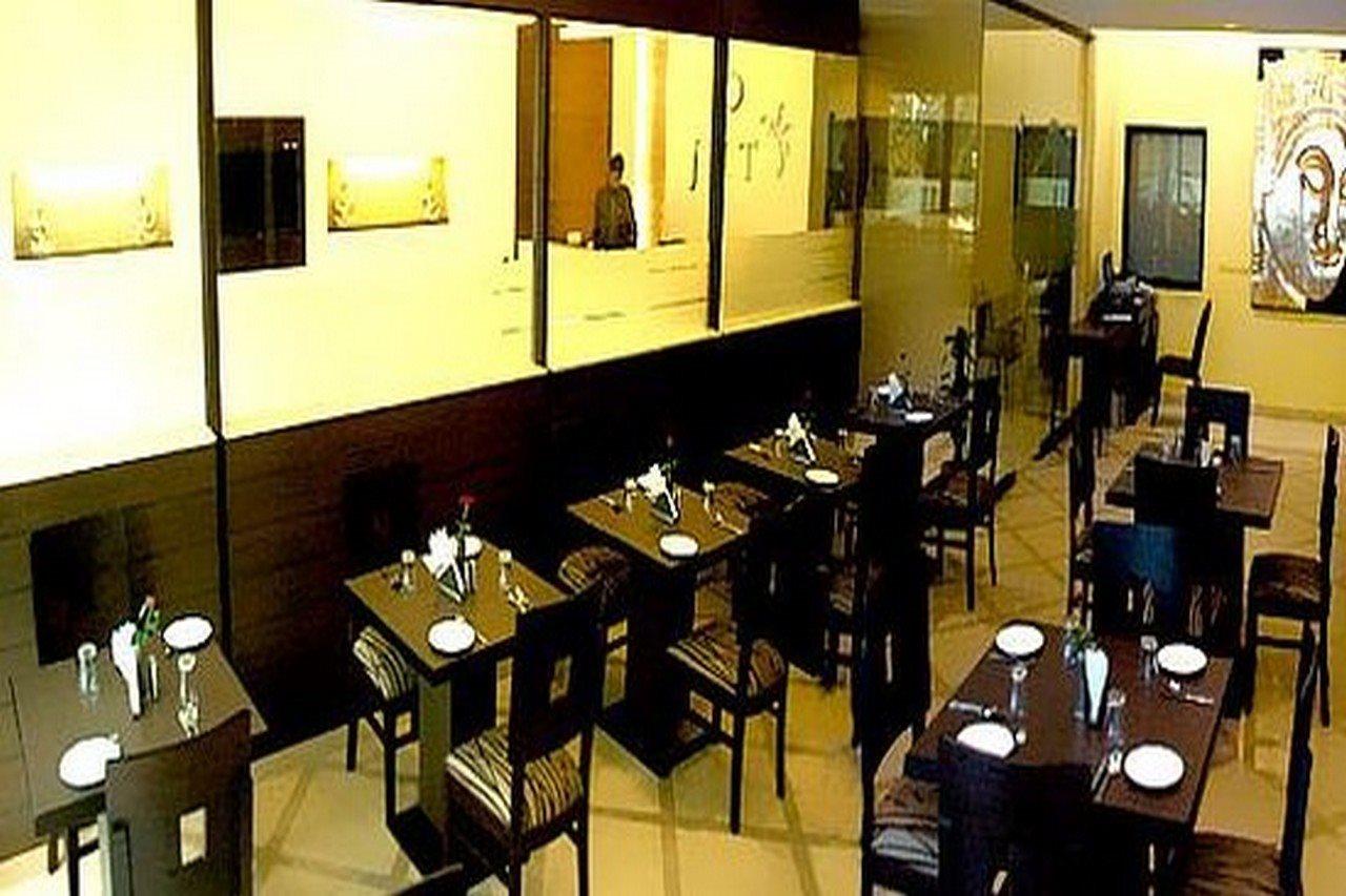 Jht Hotels New Delhi Exterior photo