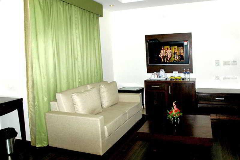 Jht Hotels New Delhi Exterior photo