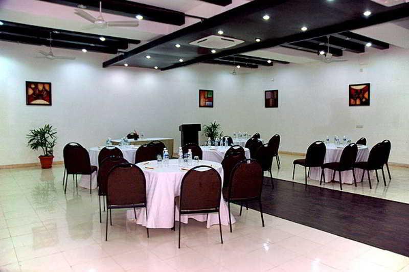 Jht Hotels New Delhi Exterior photo