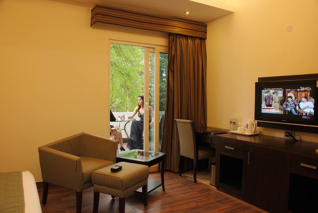 Jht Hotels New Delhi Exterior photo